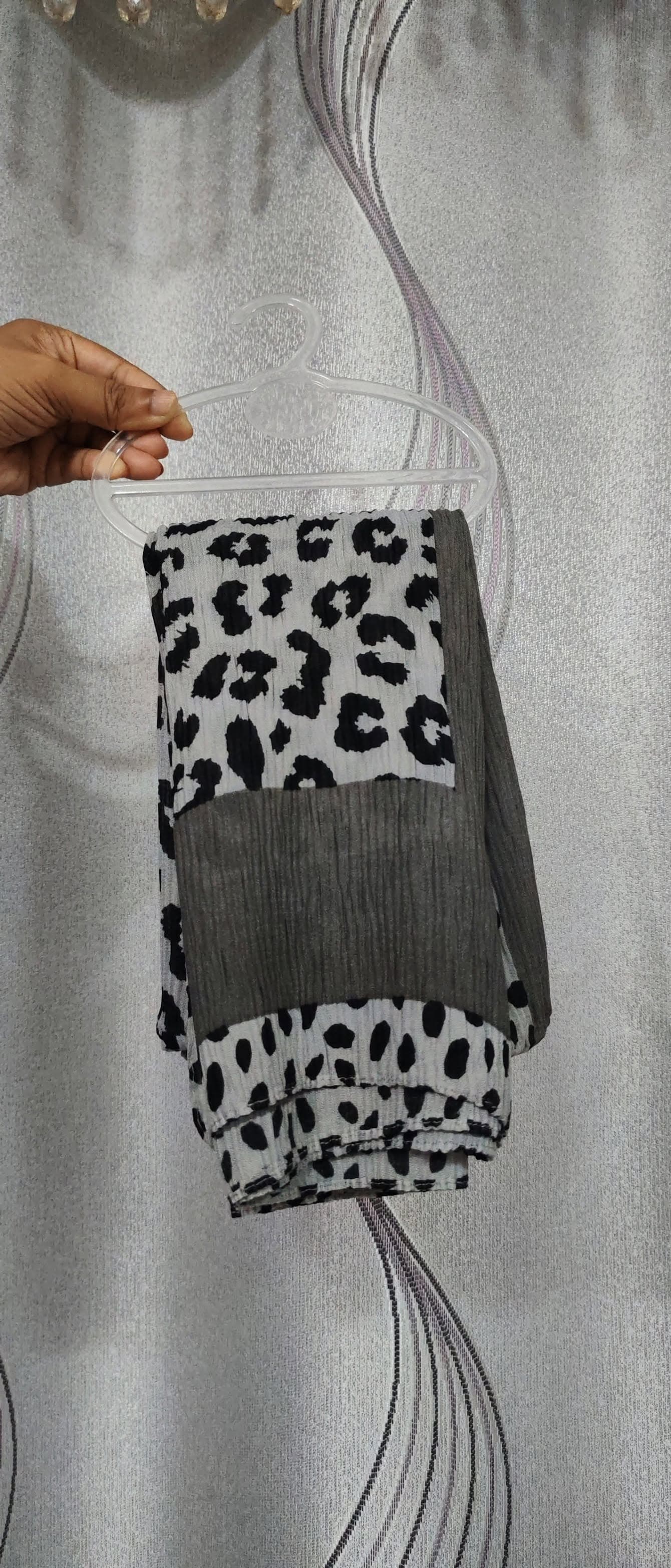 গ্রে (Grey)